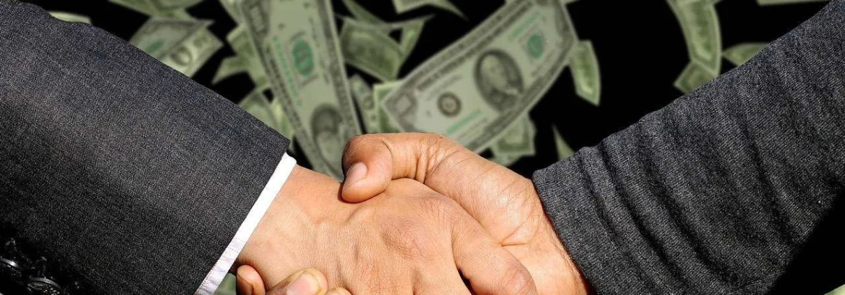 Acquisizione di un "Fonds de Commerce" in Francia: profili di rischio e peculiarità procedurali 1 Affiliazione commerciale franchising - Luca Membretti Avvocato